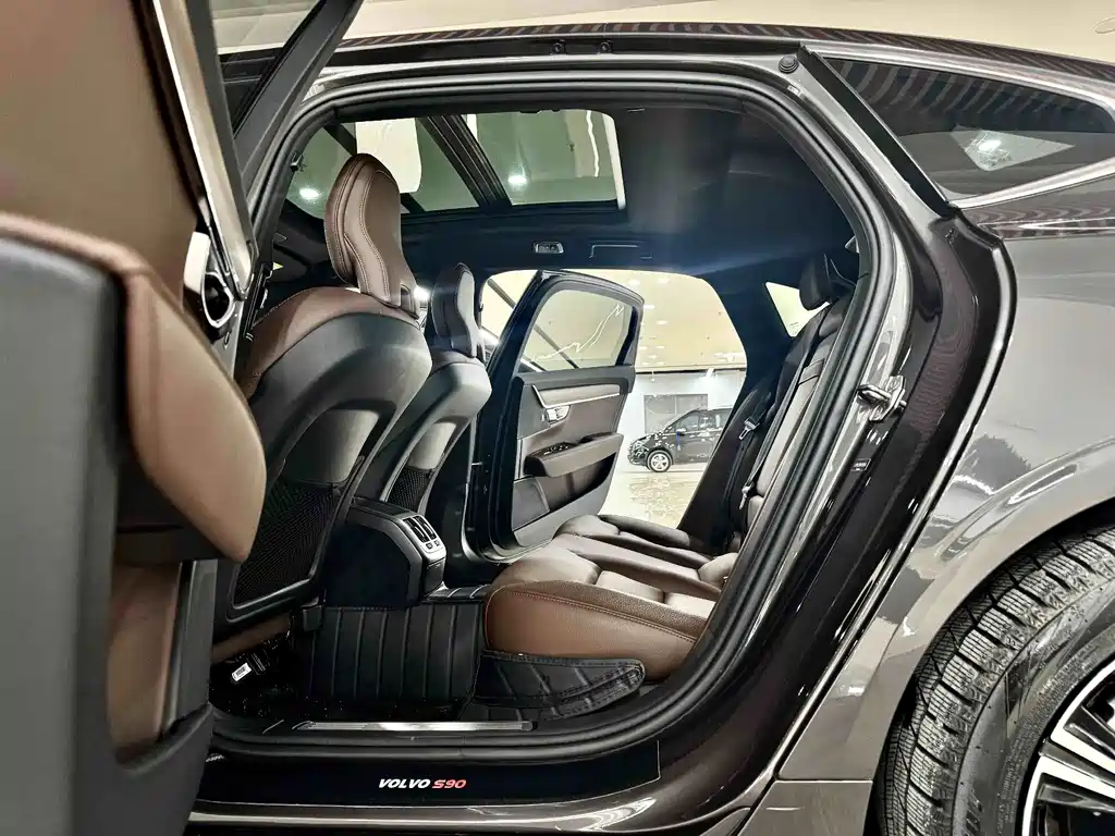 Volvo S90 2021 — фото 7