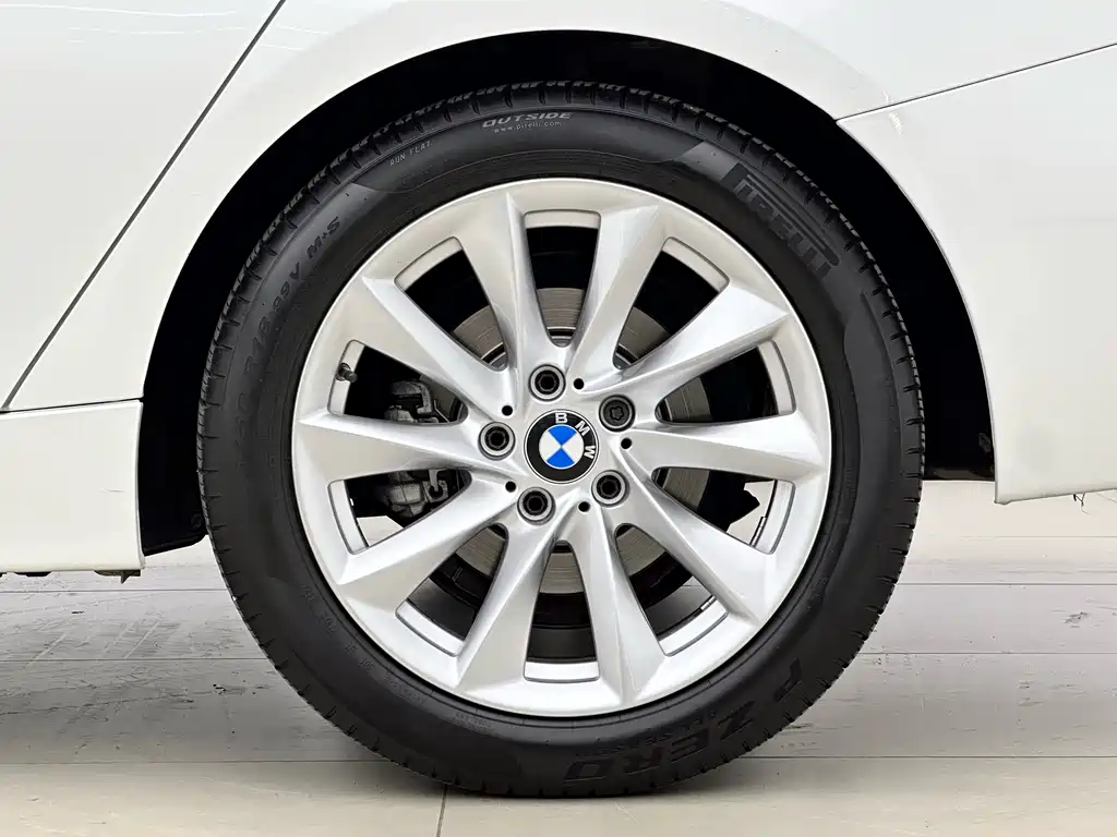 BMW 3 Series GT 2017 — фото 17