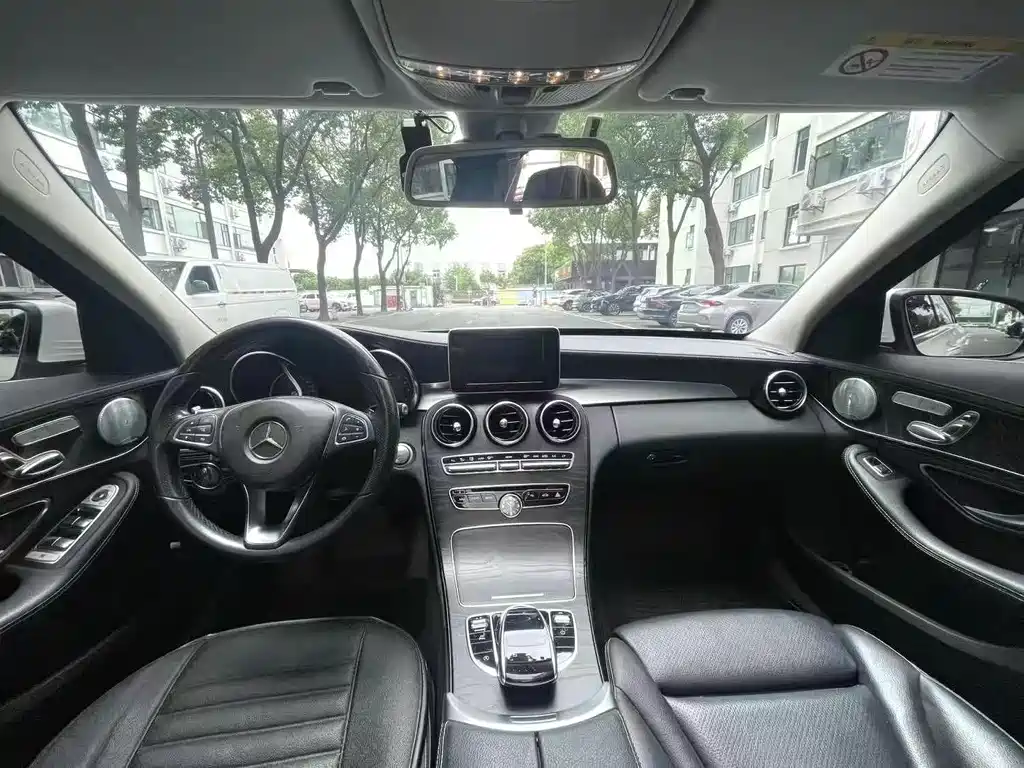 Mercedes-Benz C-Class 2018