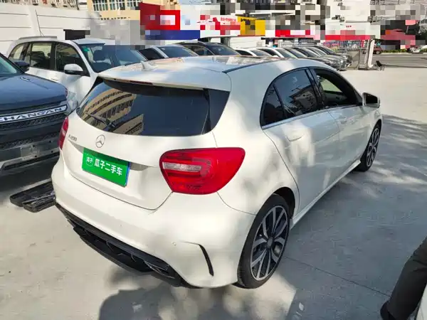 Mercedes-Benz A-Class 2015