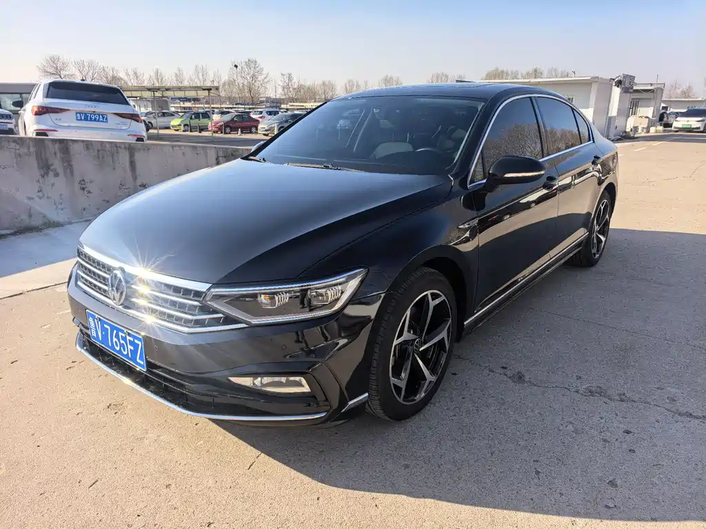 Volkswagen Magotan 2024