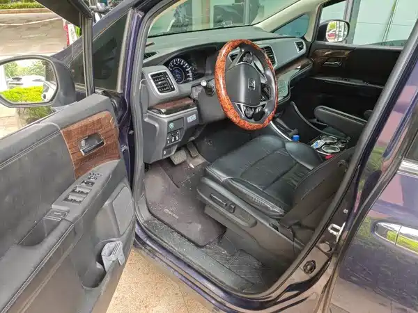 Honda Odyssey 2015