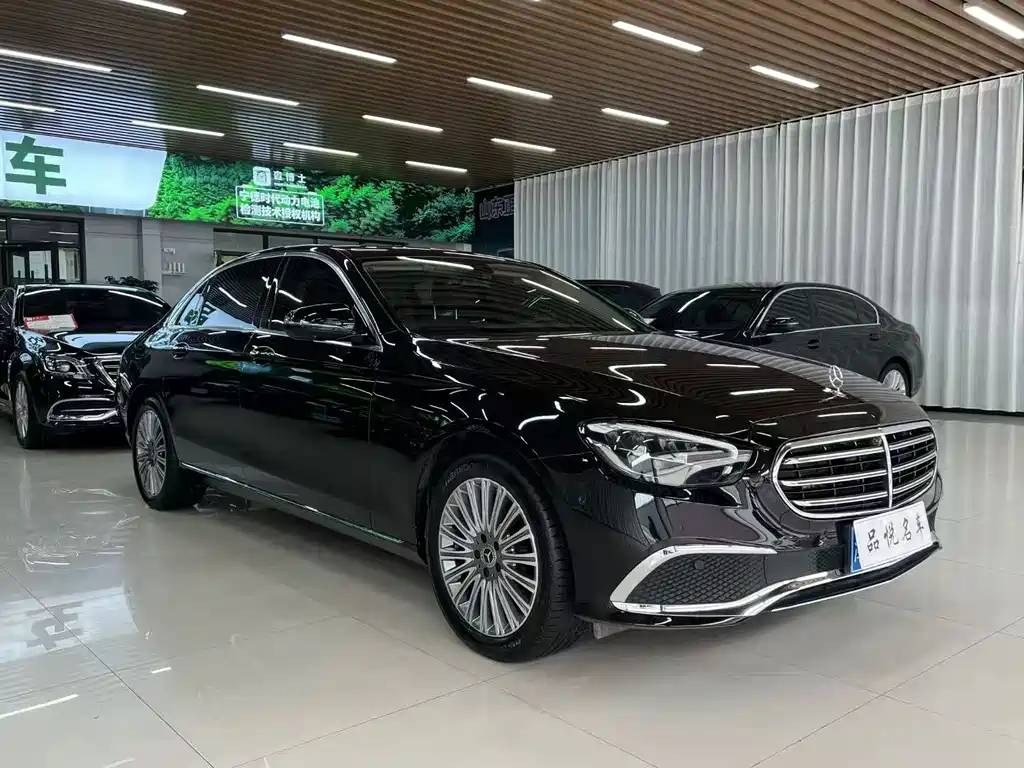 Mercedes-Benz E-Class 2023