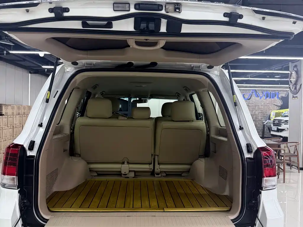 Toyota Land Cruiser 2015 — фото 13