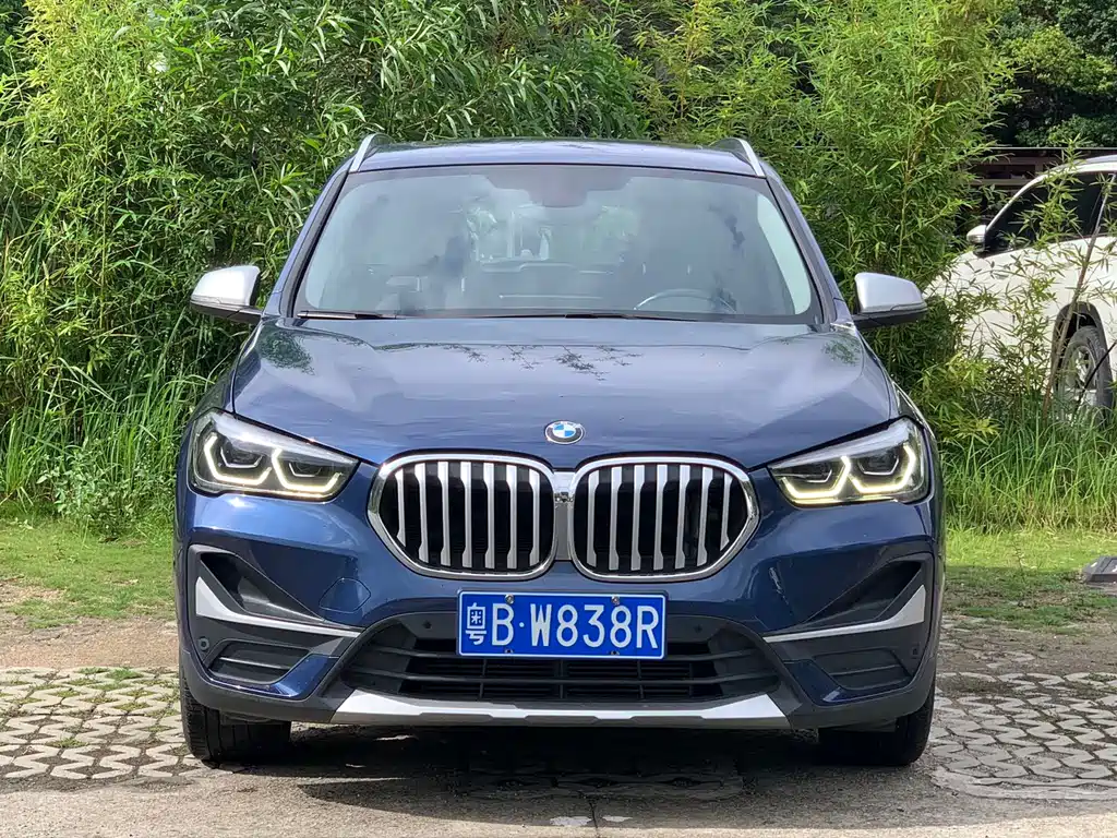 BMW X1 2022 — фото 2