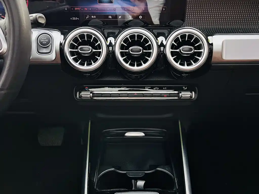 Mercedes-Benz GLB 2021 — фото 10