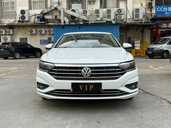 Volkswagen Sagitar 2021