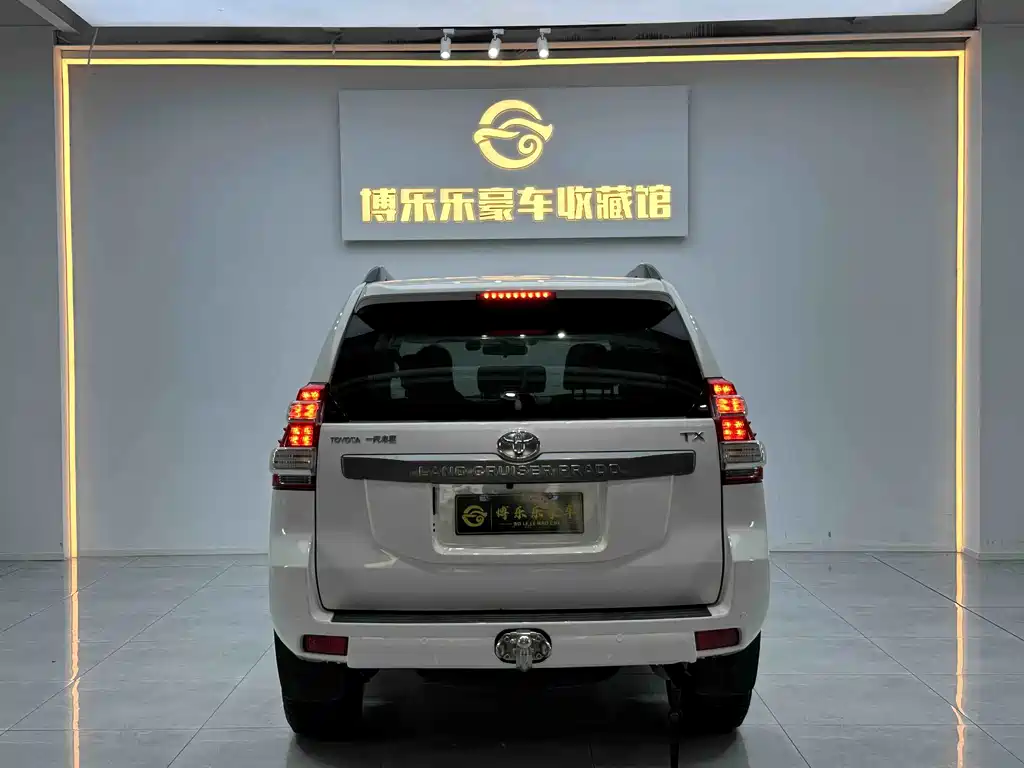 Toyota Prado 2016 — фото 18