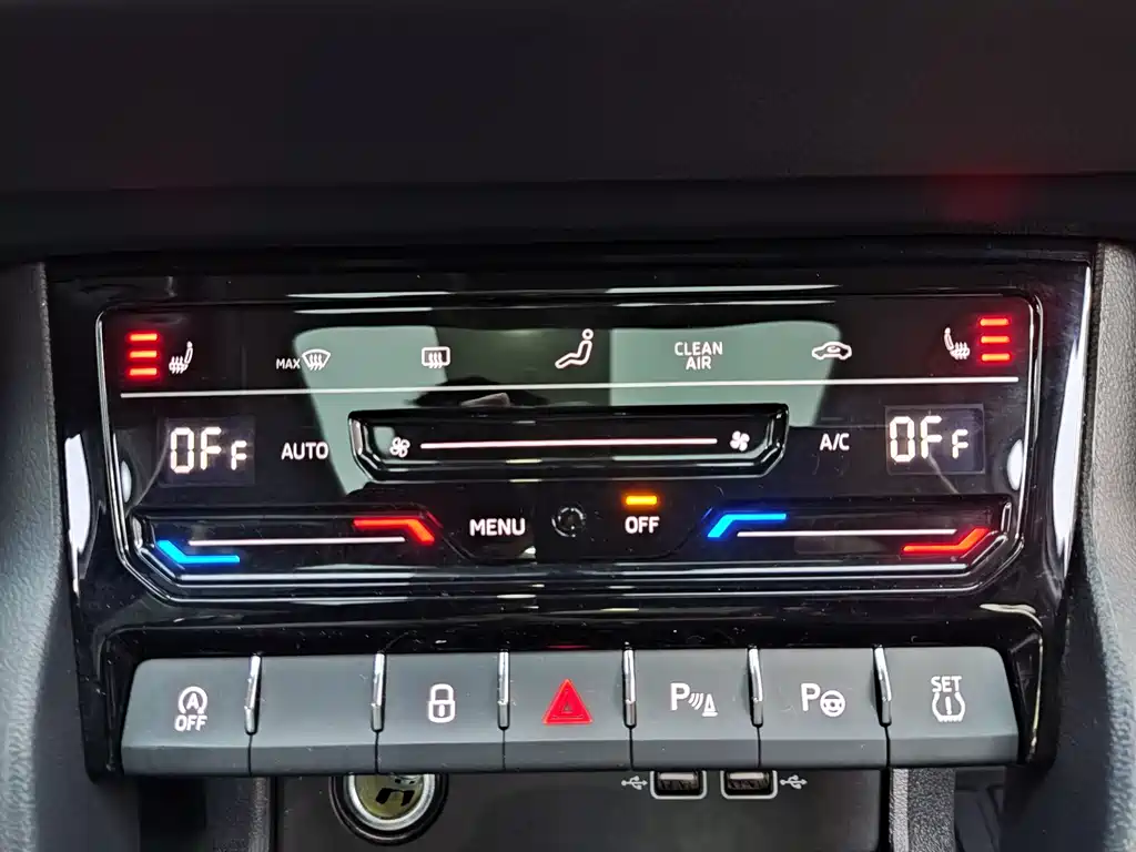 Skoda Korok 2023 — фото 16