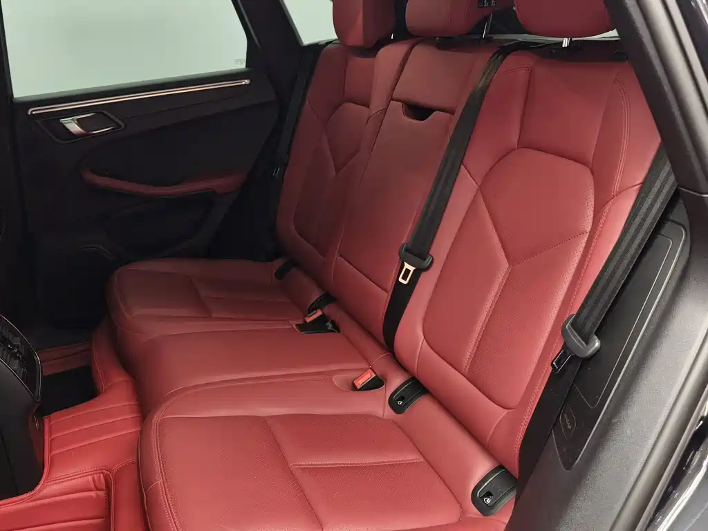 Porsche Macan 2020 — фото 12