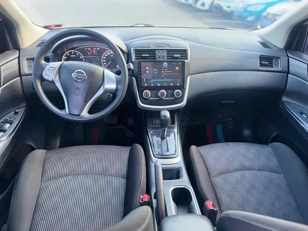 Nissan Tiida 2021