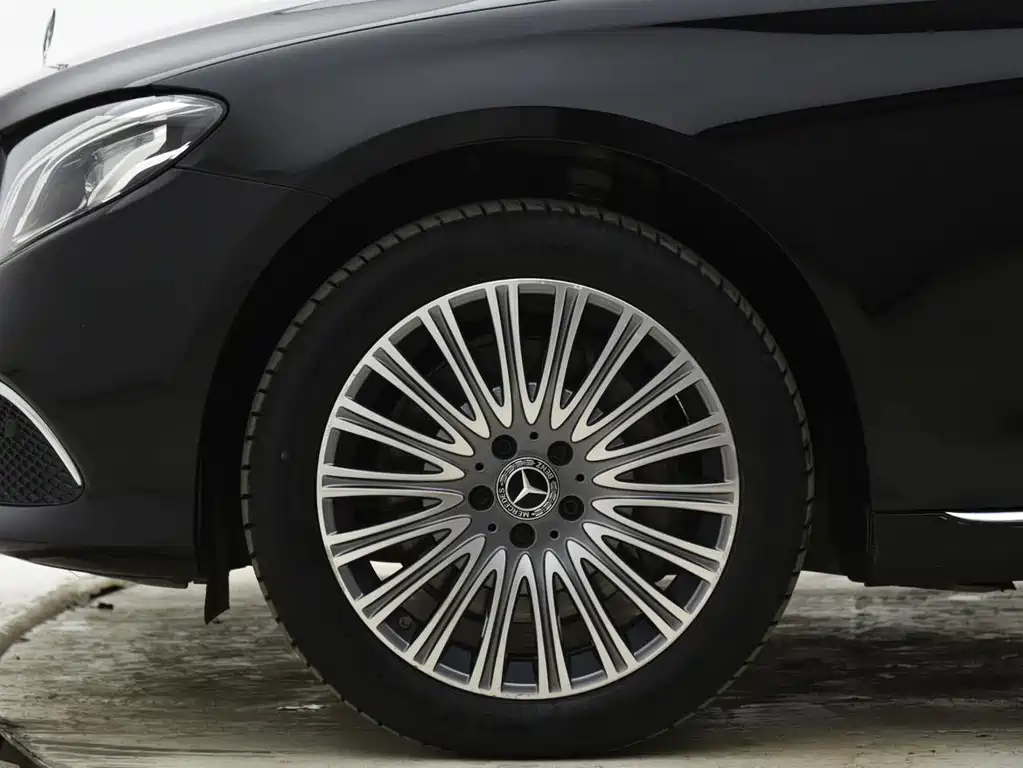 Mercedes-Benz E-Class 2020 — фото 6