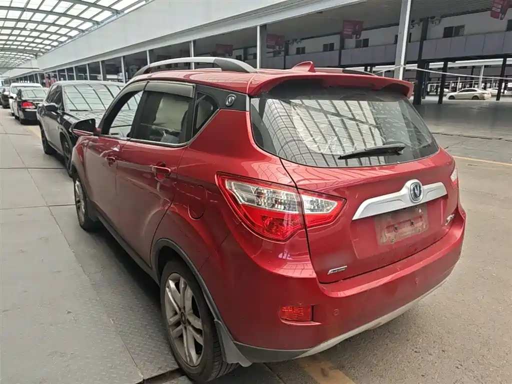 Changan CS35 2017 — фото 5