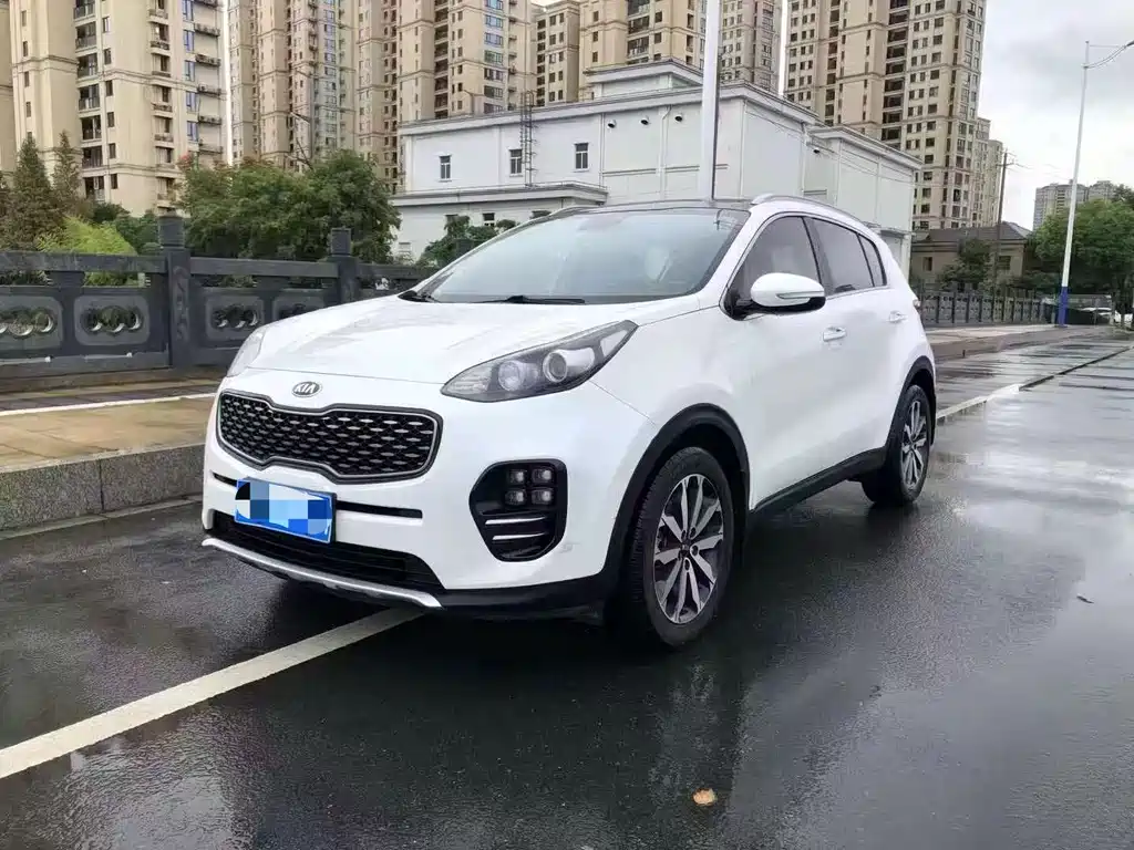 Kia KX5 2016 — фото 1