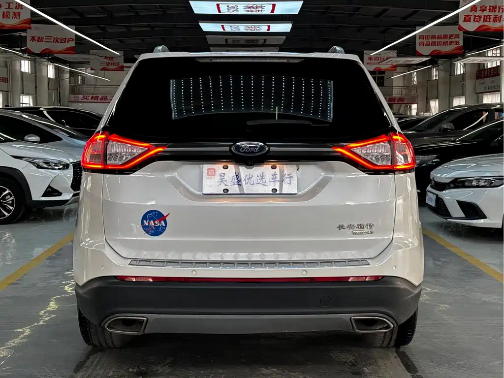 Ford Edge 2016 — фото 6