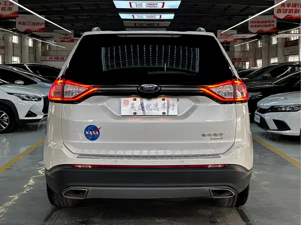 Ford Edge 2016
