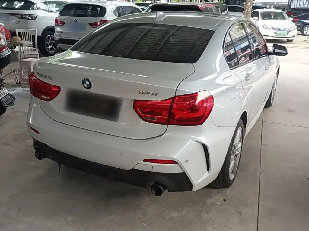 BMW 1 Series 2022