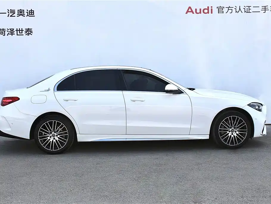 Mercedes-Benz C-Class 2023 — фото 15