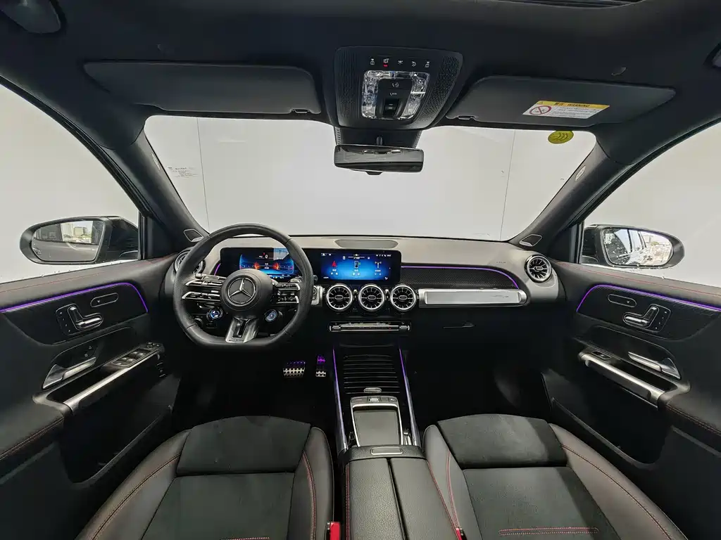 Mercedes-Benz GLB AMG 2025 — фото 10