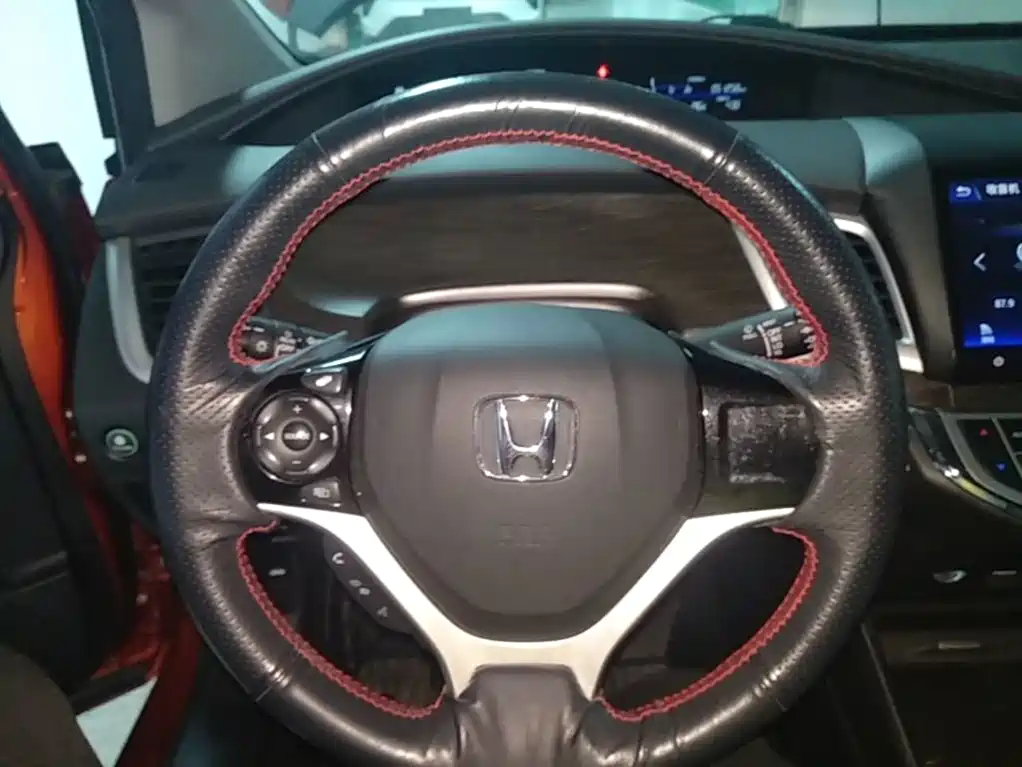 Honda Jade 2016 — фото 11
