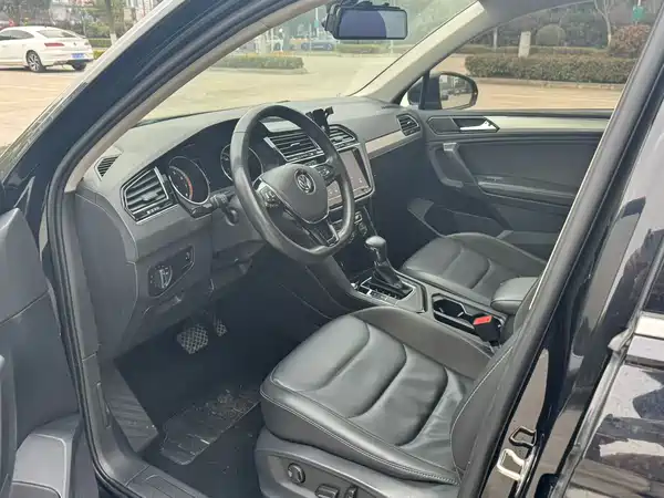 Volkswagen Tiguan L 2019