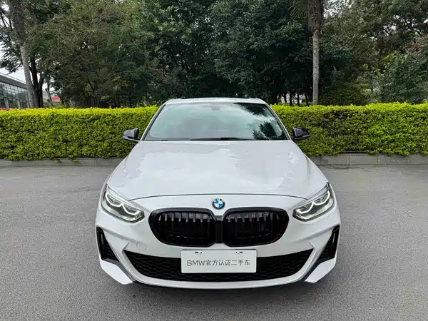 BMW 1 Series 2023