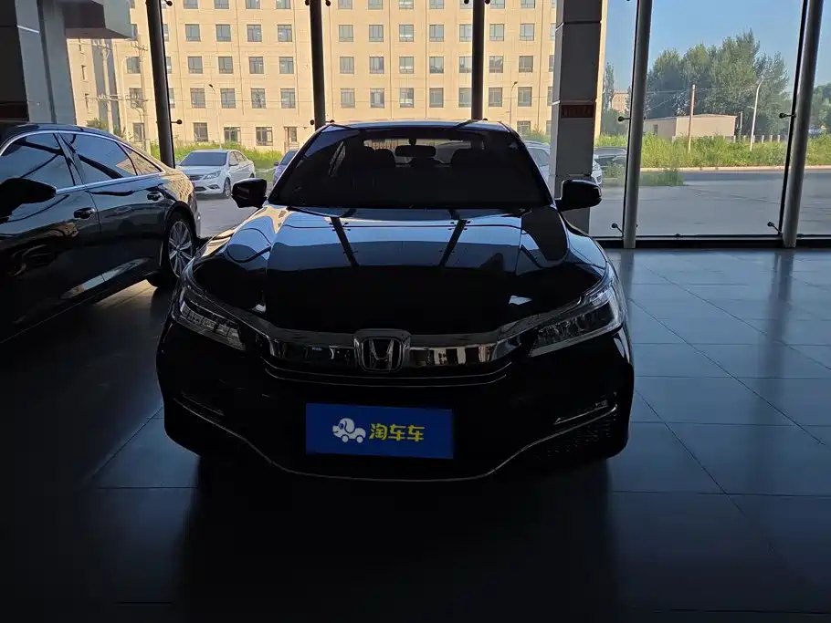 Honda Accord 2016 — фото 2