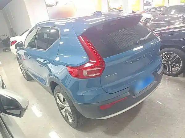 Volvo XC40 2023