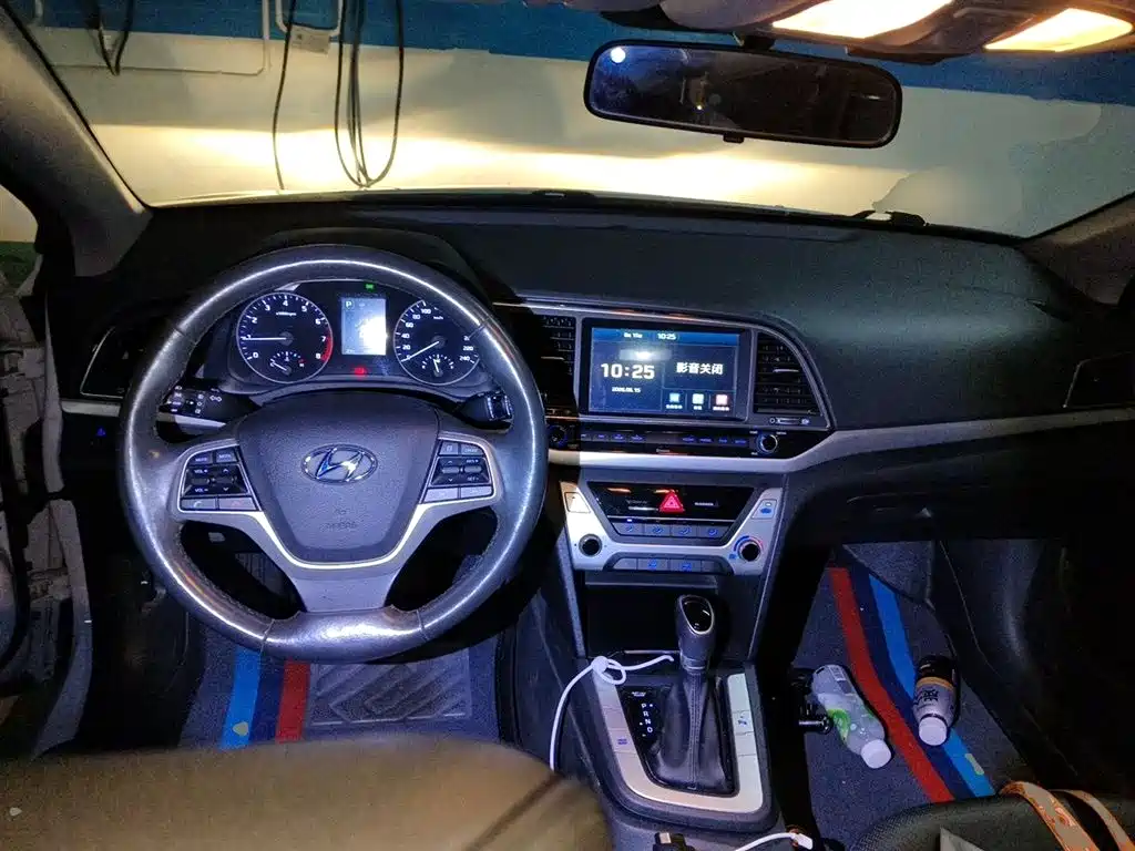 Hyundai Elantra 2016