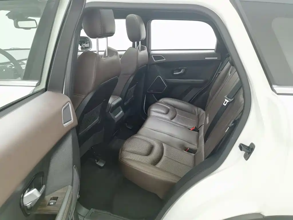 Landwind X7 2015 — фото 15