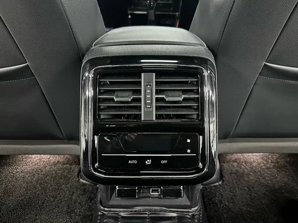 Volkswagen Passat New Energy 2022 — фото 14