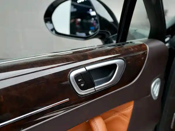 Bentley Flying Spur 2010