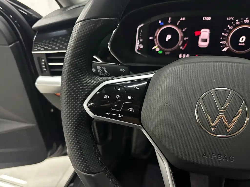 Volkswagen Passat New Energy 2022 — фото 7