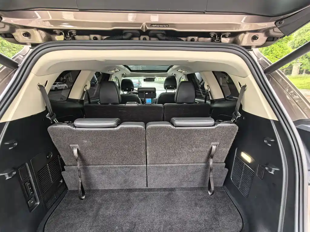 Ford Edge 2020 — фото 13