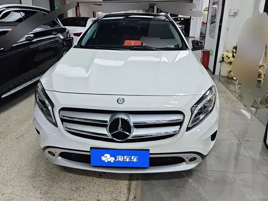 Mercedes-Benz GLA 2016