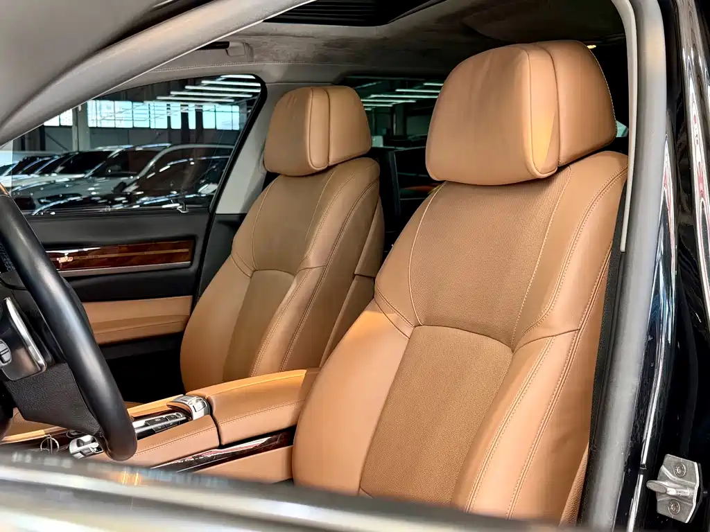 BMW 7 Series 2014 — фото 13