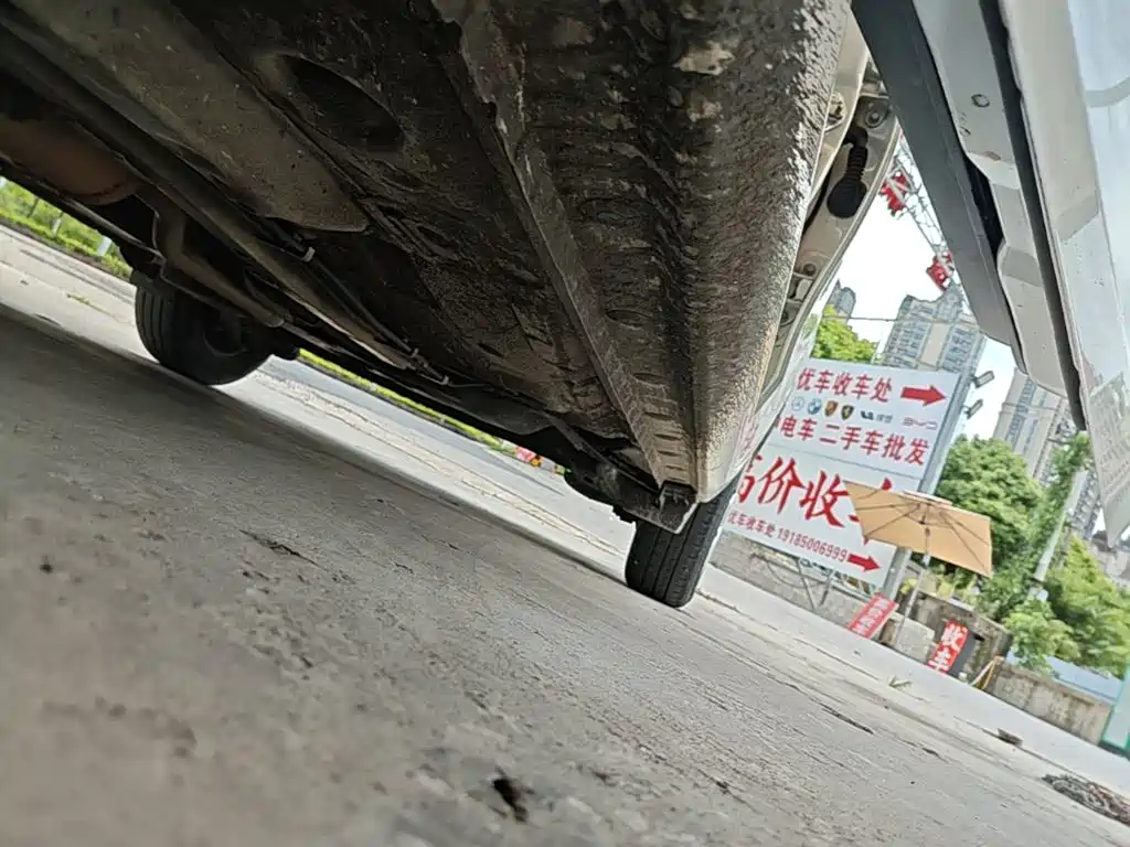 Toyota Vios 2015 — фото 22