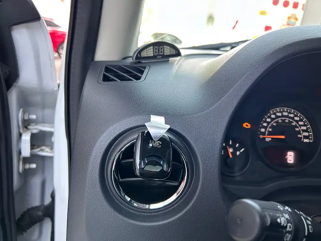 Jeep Compass 2015 — фото 14