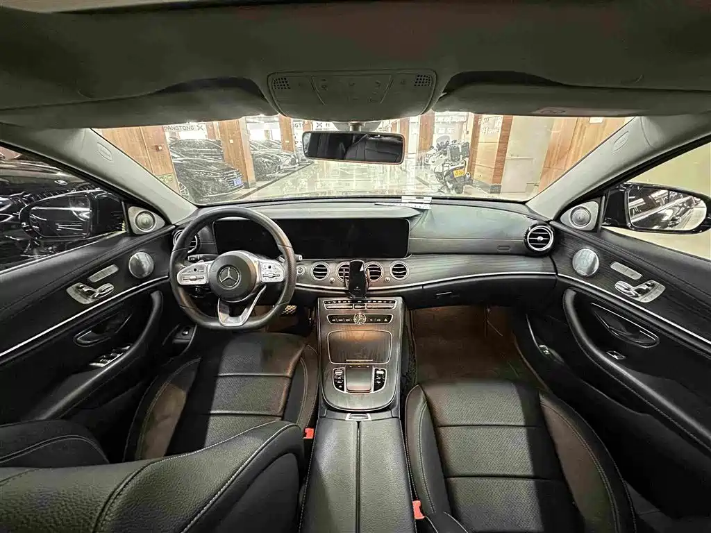 Mercedes-Benz E-Class 2019 — фото 8