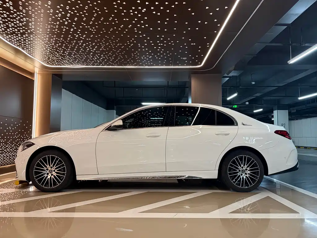 Mercedes-Benz C-Class 2021 — фото 27