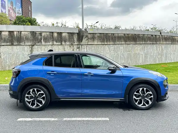 Lynk & Co 02 2019