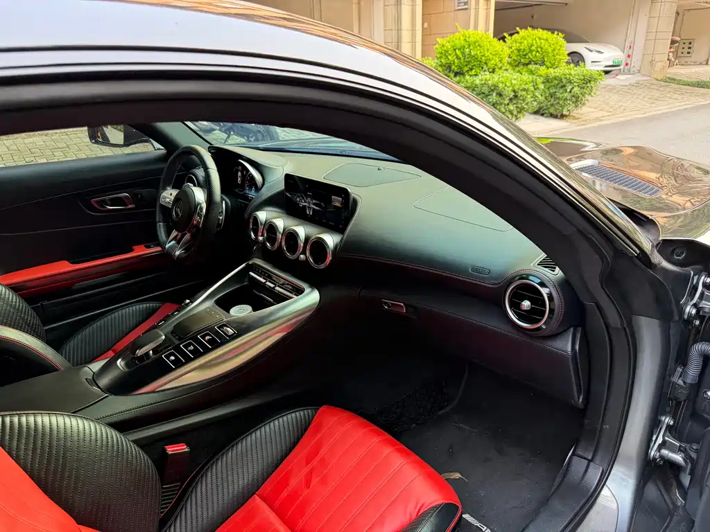 Mercedes-Benz AMG GT 2021 — фото 6
