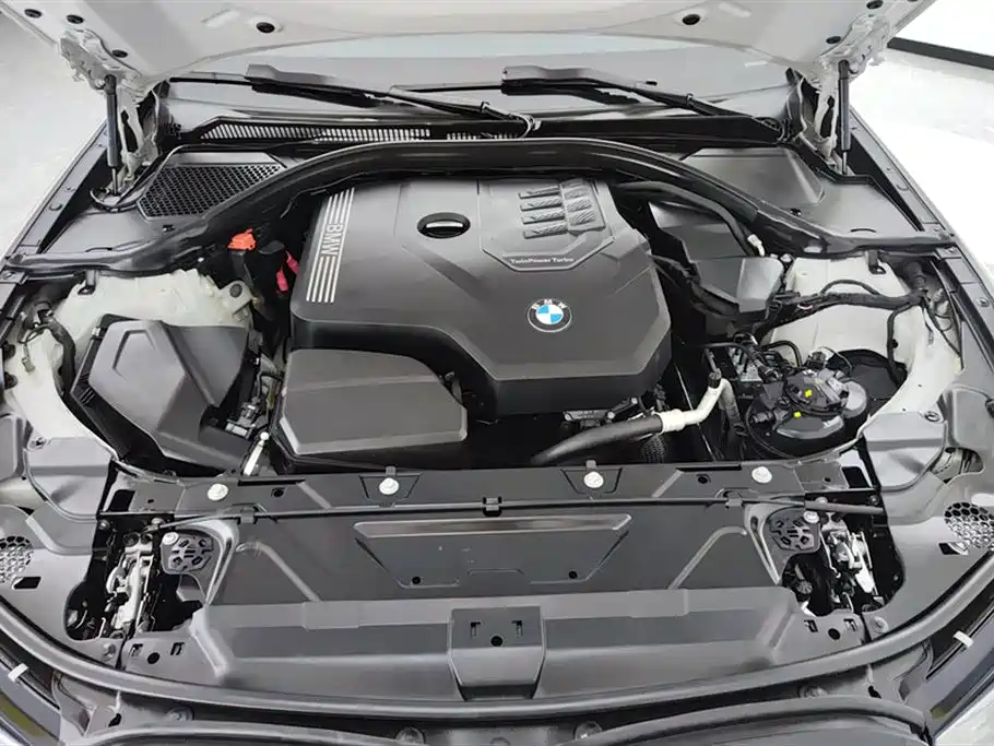 BMW 3 Series 2021 — фото 10