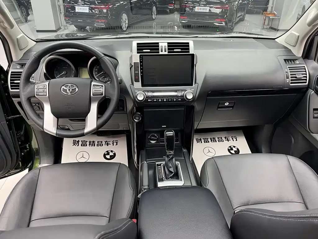 Toyota Prado 2017 — фото 10