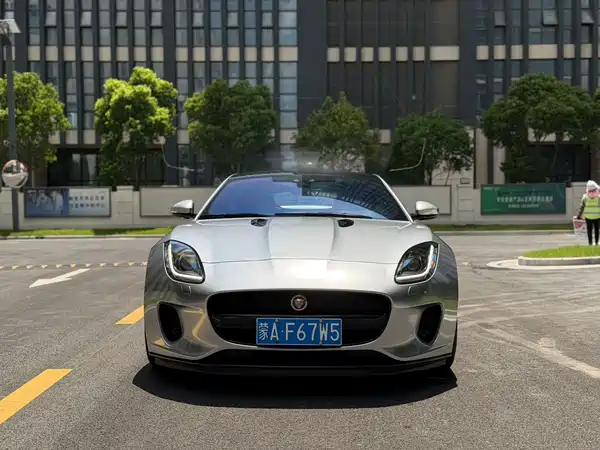 Jaguar F-TYPE 2019