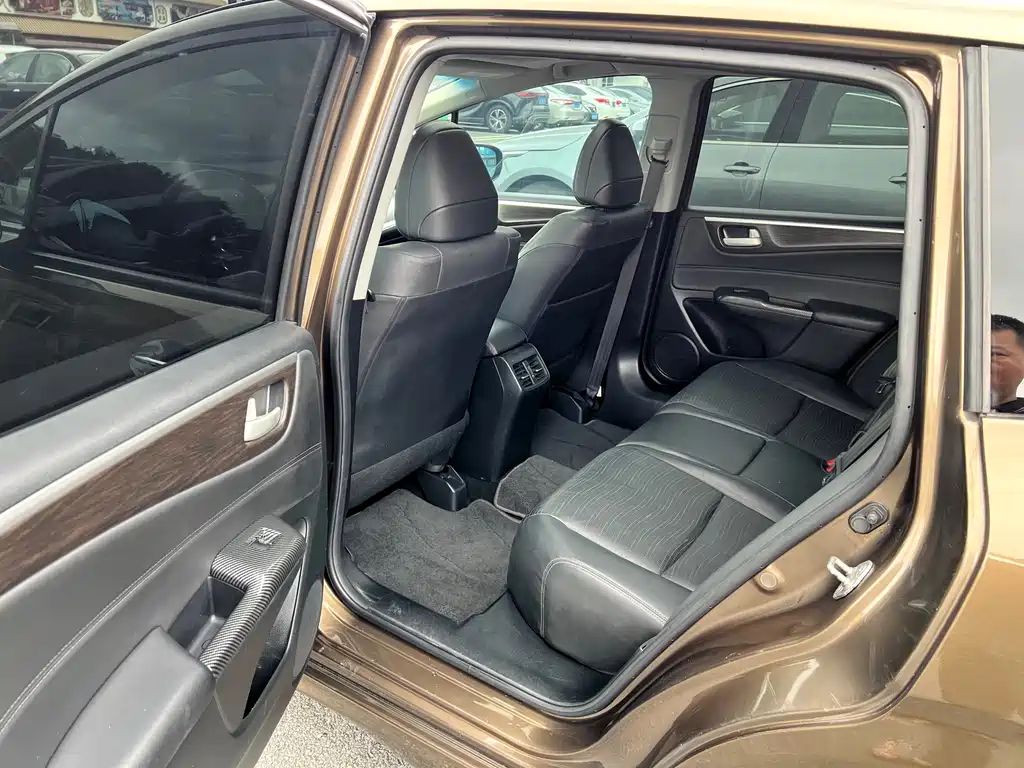 Honda Jade 2015 — фото 7