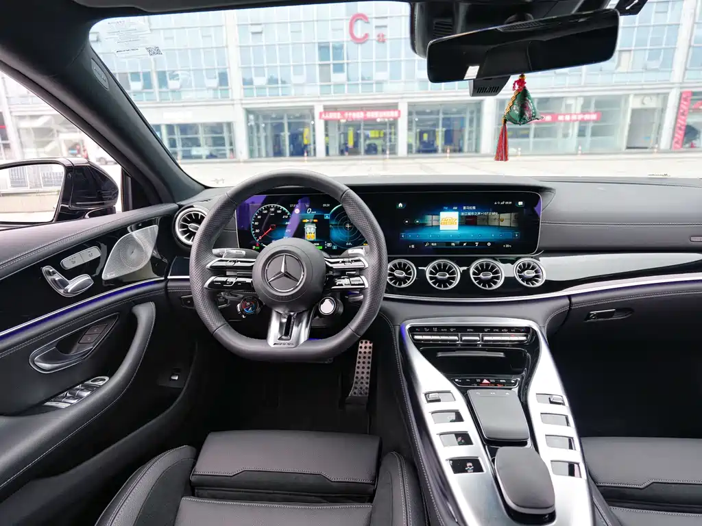 Mercedes-Benz AMG GT 2023 — фото 12