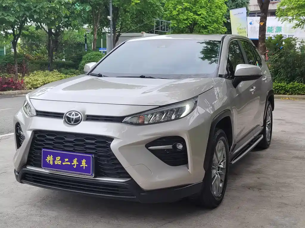 Toyota Wildlander 2021 — фото 1