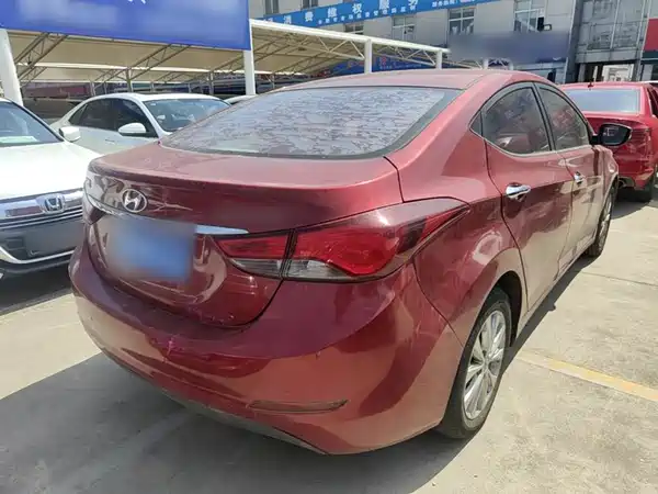 Hyundai Elantra Langdong 2016