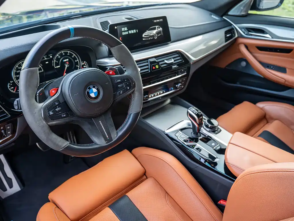 BMW M5 2019 — фото 9